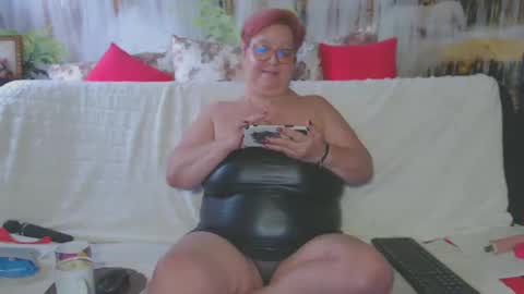 QueenPammy online show from 01-30-25, 01:10