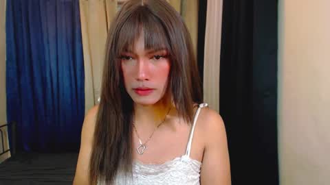 Snapshot of queensabbyvee chatting on 02-14-25, 10:28 Sabrina online show from 02-14-25, 10:28