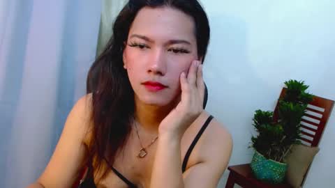 Snapshot of queensabbyvee chatting on 03-08-25, 04:23 Sabrina online show from 03-08-25, 04:23