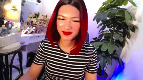 Snapshot of queensabbyvee chatting on 09-26-25, 07:12 Sabrina online show from 09-26-25, 07:12