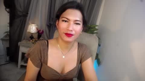 Snapshot of queensabbyvee chatting on 10-19-25, 05:13 Sabrina online show from 10-19-25, 05:13