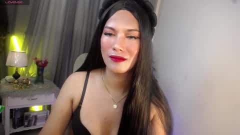 Snapshot of queensabbyvee chatting on 10-31-25, 04:19 Sabrina online show from 10-31-25, 04:19