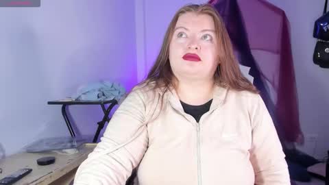 Samantha online show from 11-09-25, 06:12