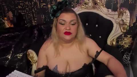 Snapshot of queentabitha chatting on 11-21-25, 11:58 Tabitha online show from 11-21-25, 11:58