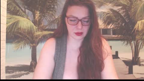 Snapshot of queenxnatasha chatting on 12-15-25, 10:58 queenxnatasha online show from 12-15-25, 10:58