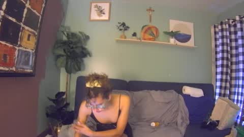 Snapshot of queridamiahh chatting on 09-23-25, 06:00 Mia online show from 09-23-25, 06:00