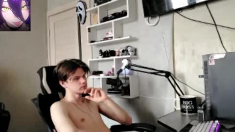 Snapshot of quiet_sh chatting on 02-14-26, 07:49 quiet_sh online show from 02-14-26, 07:49