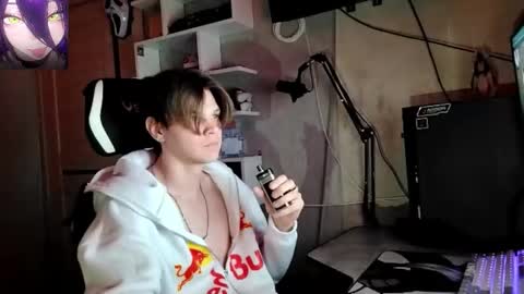 Snapshot of quiet_sh chatting on 02-15-26, 01:31 quiet_sh online show from 02-15-26, 01:31