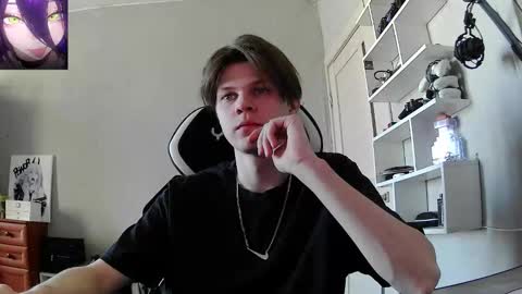 Snapshot of quiet_sh chatting on 02-28-26, 09:32 quiet_sh online show from 02-28-26, 09:32