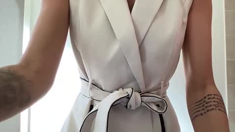 Quinnyelena online show from 02-06-25, 12:16