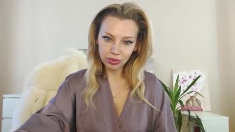 Snapshot of qurli24 chatting on 03-09-25, 11:25 qurli24 online show from 03-09-25, 11:25