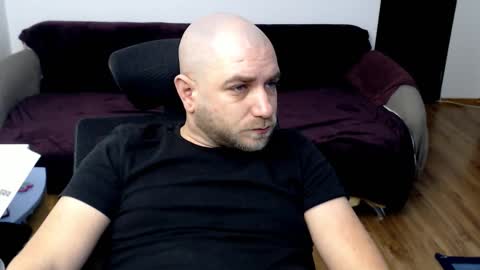 R0bila online show from 12-13-25, 11:54