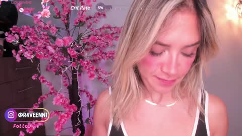 Snapshot of r4veenn chatting on 12-21-24, 11:44 RACHEL BLAKE online show from 12-21-24, 11:44