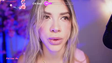 Snapshot of r4veenn chatting on 01-08-25, 05:16 RACHEL BLAKE online show from 01-08-25, 05:16