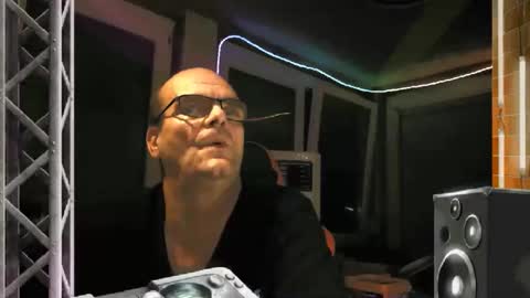 dj mike online show from 10-13-25, 07:36