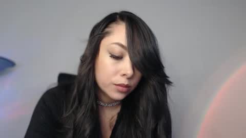    online show from 10-11-25, 07:23