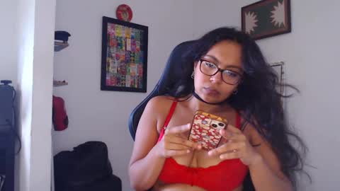 Snapshot of rachell_420 chatting on 11-08-25, 02:17 rachell_420 online show from 11-08-25, 02:17