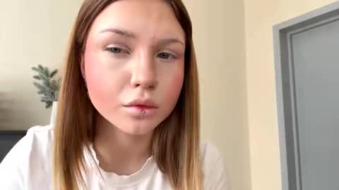 Snapshot of rachellemontag chatting on 02-23-26, 10:56 Alex online show from 02-23-26, 10:56