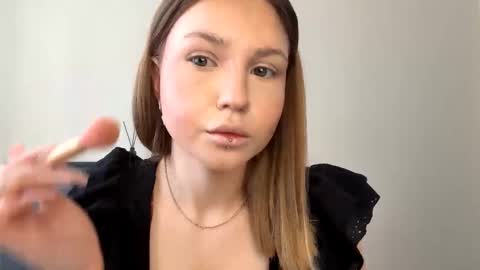 Snapshot of rachellemontag chatting on 03-02-26, 10:11 Alex online show from 03-02-26, 10:11