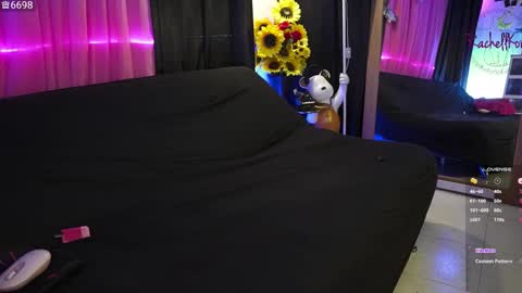 Snapshot of rachellkors_ chatting on 10-12-25, 10:47 rachellk online show from 10-12-25, 10:47