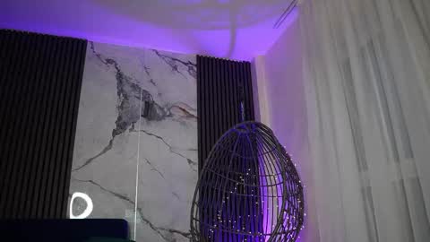 Ann online show from 11-19-25, 05:07