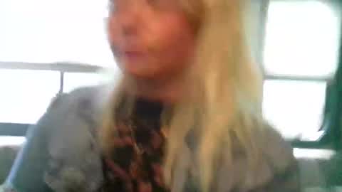 Rachyyyy online show from 10-15-25, 06:52