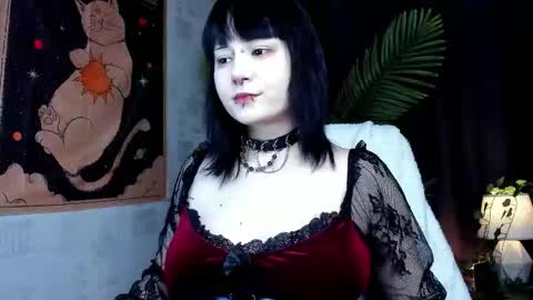 radiant_lane online show from 12-19-25, 06:42