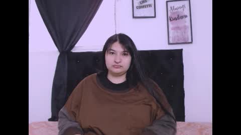 Snapshot of radiantgoddes chatting on 10-11-25, 01:20 radiantgoddes online show from 10-11-25, 01:20