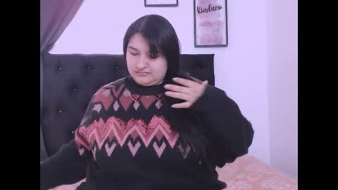 Snapshot of radiantgoddes chatting on 10-13-25, 03:23 radiantgoddes online show from 10-13-25, 03:23