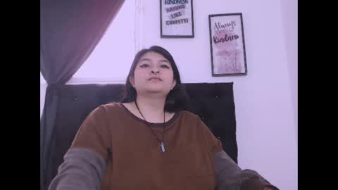 Snapshot of radiantgoddes chatting on 10-22-25, 04:51 radiantgoddes online show from 10-22-25, 04:51