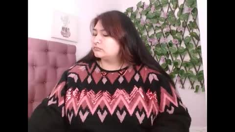 Snapshot of radiantgoddes chatting on 11-16-25, 02:00 radiantgoddes online show from 11-16-25, 02:00