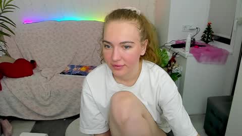 Yuki and Ari online show from 02-06-25, 04:10