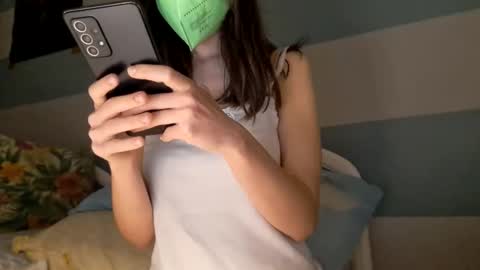 Bella online show from 11-08-25, 08:18