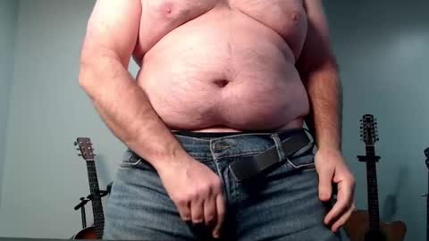Snapshot of ragin_hardon001 chatting on 01-20-25, 02:25 Ray online show from 01-20-25, 02:25