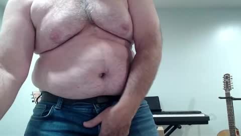 Snapshot of ragin_hardon001 chatting on 09-21-25, 07:15 Ray online show from 09-21-25, 07:15