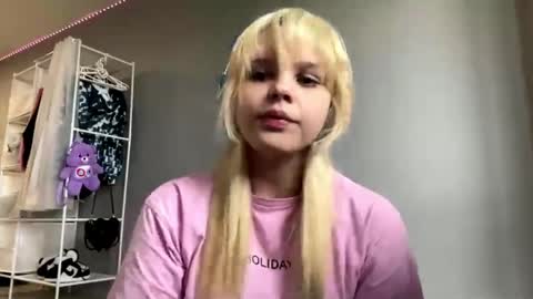 Eshly online show from 04-11-26, 10:08