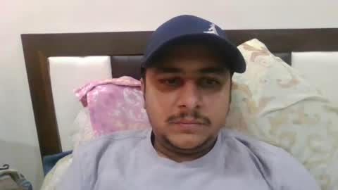 Snapshot of rahuldave007 chatting on 12-21-24, 07:03 Dave online show from 12-21-24, 07:03