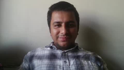 Snapshot of rahuldave007 chatting on 03-04-25, 10:24 Dave online show from 03-04-25, 10:24