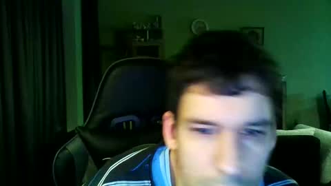 Snapshot of raimondo32 chatting on 02-04-25, 06:14 Raimondo te Paste online show from 02-04-25, 06:14