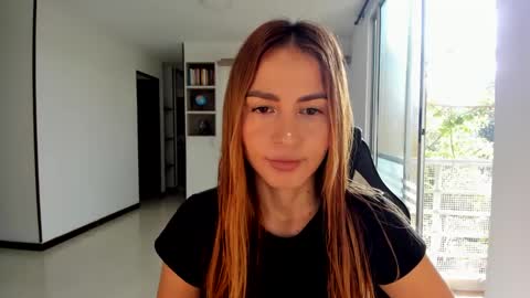 Snapshot of rainbow_jenny chatting on 01-22-25, 01:53 Jennyindependent model . online show from 01-22-25, 01:53