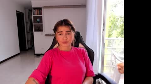 Snapshot of rainbow_jenny chatting on 09-24-25, 07:06 Jennyindependent model . online show from 09-24-25, 07:06