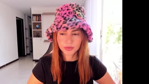 Snapshot of rainbow_jenny chatting on 09-26-25, 06:56 Jennyindependent model . online show from 09-26-25, 06:56
