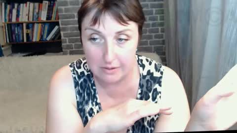rainbowladyy online show from 09-18-25, 11:45