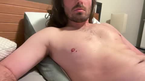 Snapshot of rainier1234 chatting on 11-07-25, 04:23 Alex online show from 11-07-25, 04:23