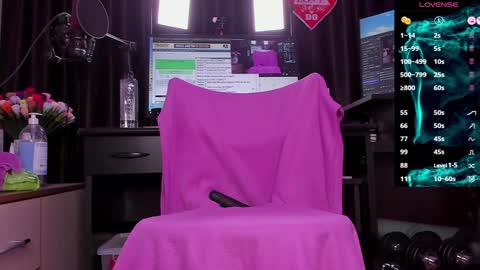 Laura online show from 12-10-24, 02:48