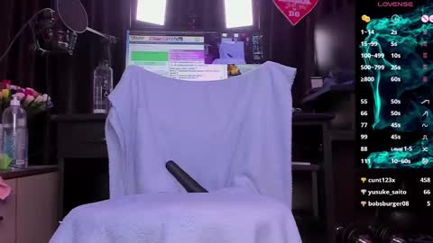 Laura online show from 02-22-25, 07:01