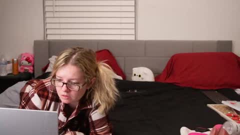 Snapshot of ramichick chatting on 01-17-25, 01:57 Rami online show from 01-17-25, 01:57