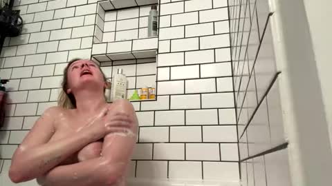 Snapshot of ramichick chatting on 12-04-25, 02:32 Rami online show from 12-04-25, 02:32