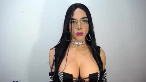 Snapshot of ramonasmit chatting on 10-30-25, 09:26 RamonaSmit online show from 10-30-25, 09:26