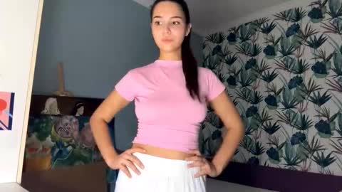 Snapshot of ranaeriveras chatting on 11-25-25, 08:20 ShyBerry online show from 11-25-25, 08:20